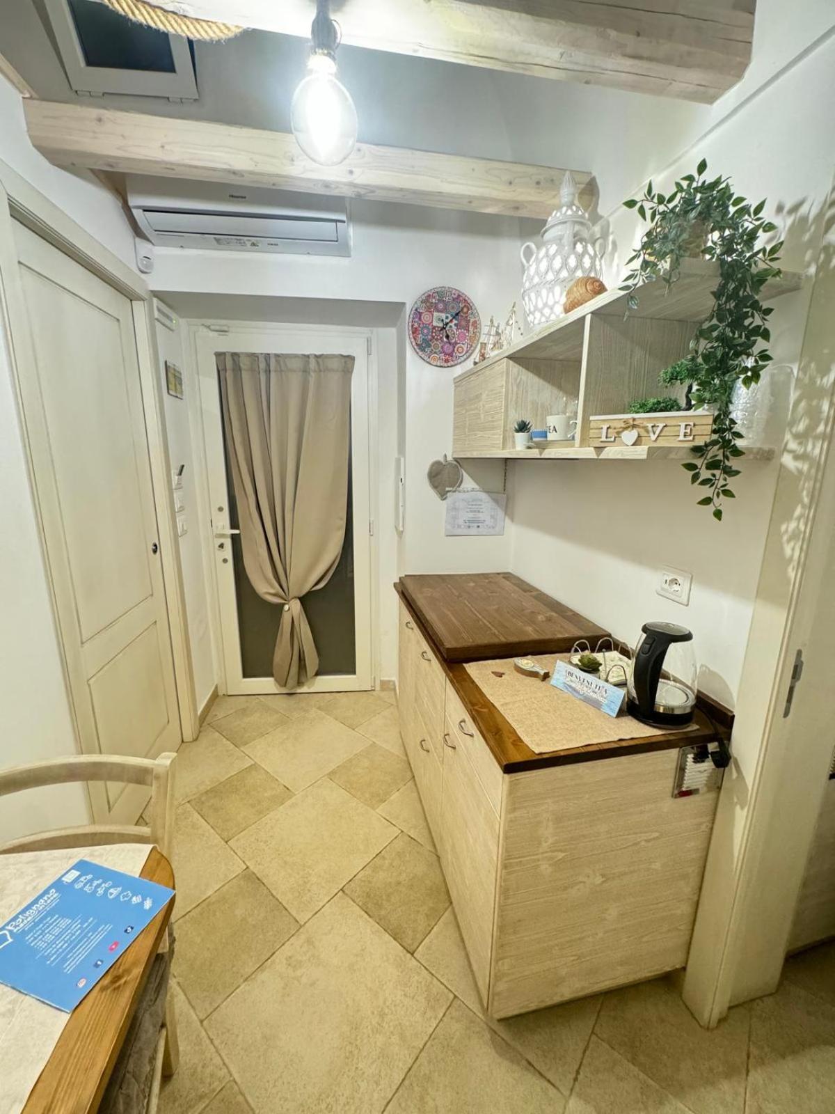 ポリニャーノ・ア・マーレ Le Ninfe Del Mare Bed & Breakfast エクステリア 写真