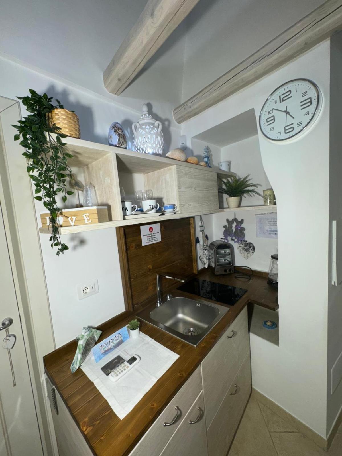 ポリニャーノ・ア・マーレ Le Ninfe Del Mare Bed & Breakfast エクステリア 写真